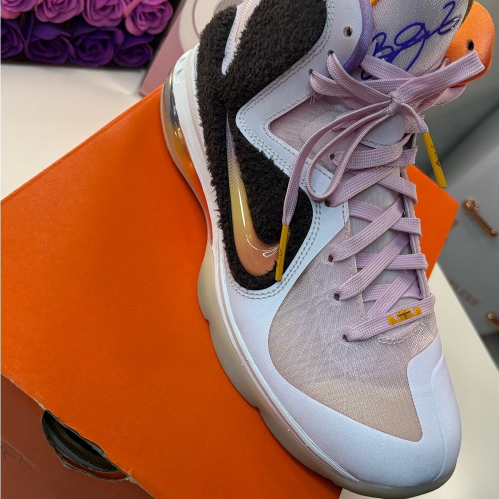 LeBron 9 Regal Pink 22’’ King Of LA 🌸🧡